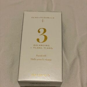 Beautycounter Balancing face oil #3